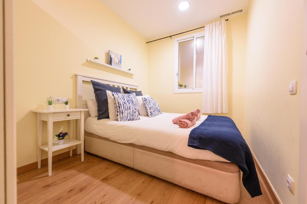 Ramblasrentals Chic & Spacious Flat Pool Table 15M Ramblas - Parking - Wifi Barcelona Bagian luar foto